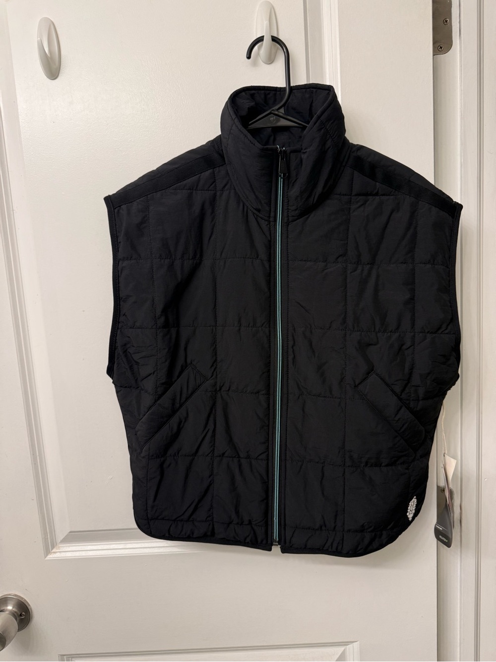 Pippa packable puffer vest
